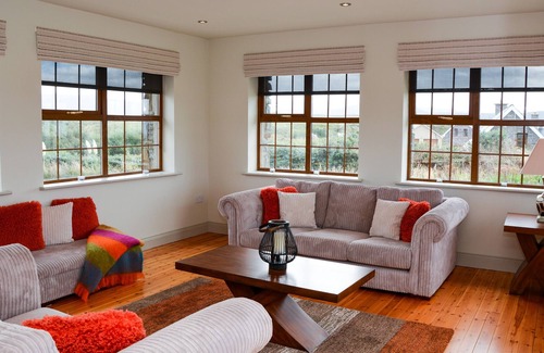 Sneem Casa | Beautiful stone cottage with sea views