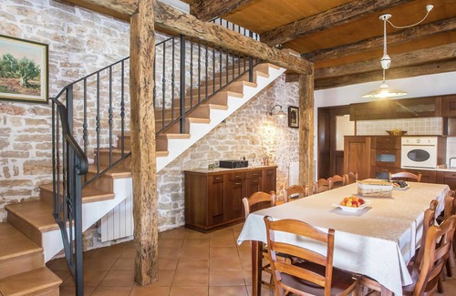 Selina Cabaña | Hermosa villa de piedra con piscina privada y jardín cerrado Se admiten mascotas