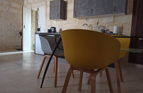 Qormi Apartamento | Beautiful Studio apartment in Qormi, Malta