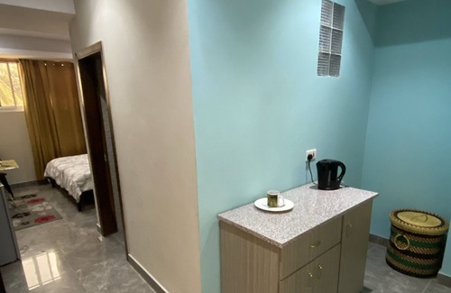 East Legon Apartamento | Beautiful Studio Apartment In Osu