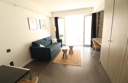Cannes City Centre Apartamento | Beautiful studio at the Grand Hotel Residence with sunny balcony 138