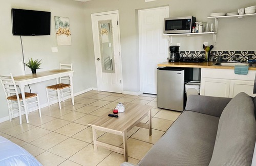 Jacksonville Apartamento | Beautiful Studio! Very peaceful, very safe!