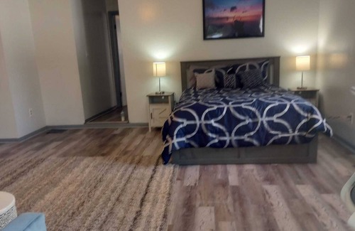 Downtown Syracuse Apartamento | Beautiful stylish apartment with backyard