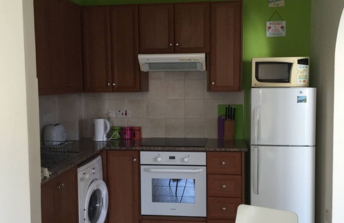 Universal Apartamento | Hermoso apartamento soleado con wifi y TV del Reino Unido en un impresionante complejo