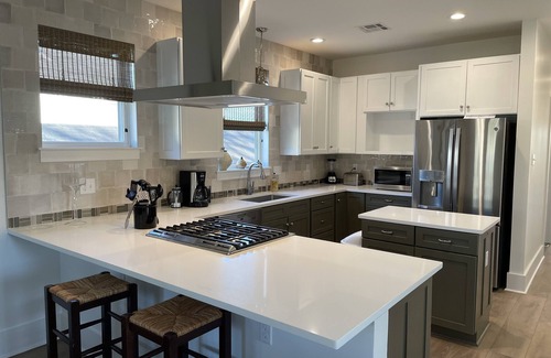 West Riverside Casa | Impecable de la parte alta Classic Home Town Gem.