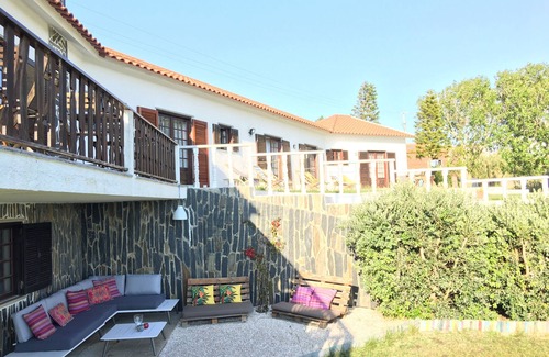 Ericeira Casa | Hermosa casa de huéspedes rodeada de un gran y hermoso jardín