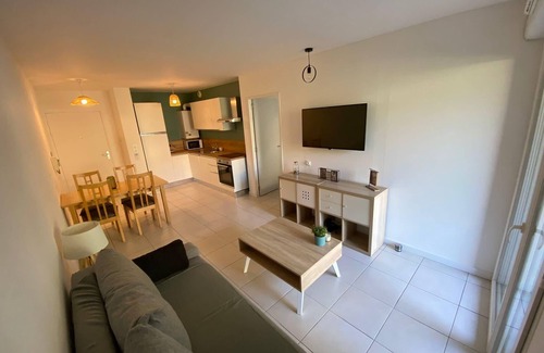 Toulon Apartamento | Beautiful T2 with swimming pool - near park
