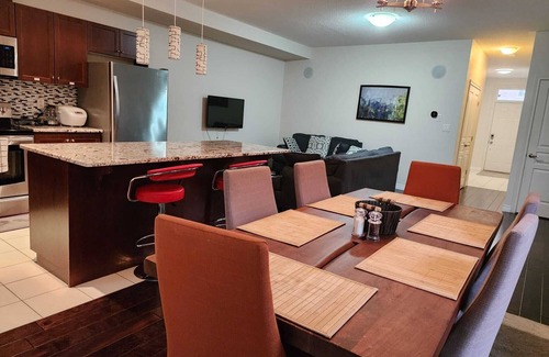 Mount Hope Huron Park Casa | Beautiful Three Bedroom House