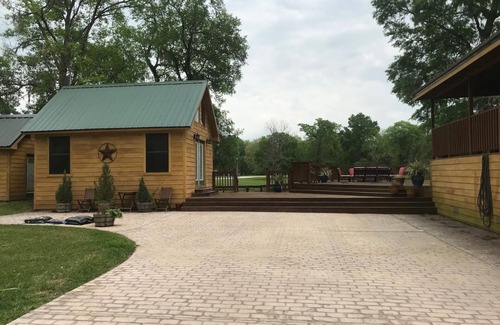 Cleveland Cabina | Beautiful Tiny Home / 25 Marlene
