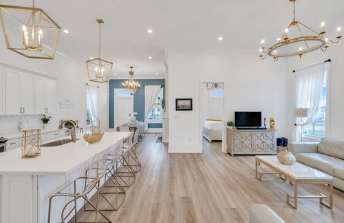 Faubourg Marigny Casa | Beautiful Totally Renovated Historic Home in Marigny Triangle, Crtyard, 3blk FQ