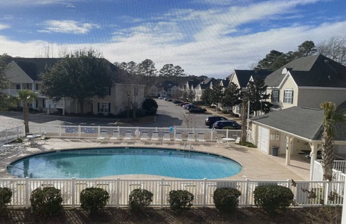 Little River Casa | Beautiful Townhome Close to SC's Great Golf and both NC and SC Beaches