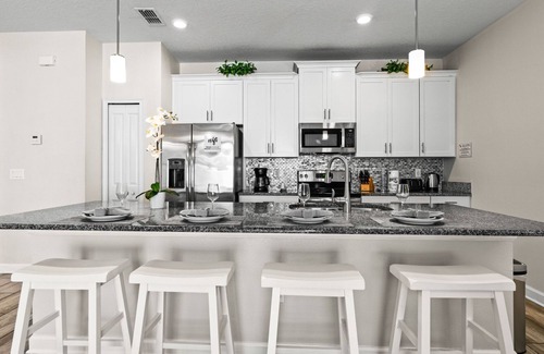 Kissimmee Chalet De Esquí | Beautiful Townhouse 4Bed/3Bath/Pool/5Min Disney