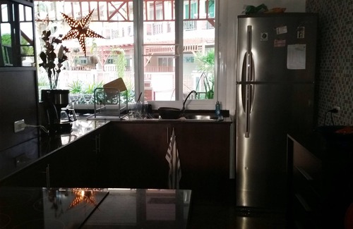 Hua Hin Casa | Hermosa casa de pueblo con ubicación única en el centro de Huahin