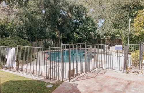 Newhall Casa | Beautiful Tudor Home with Pool in Peaceful Neighborhood