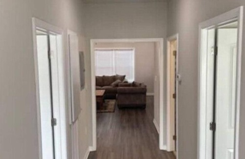 Mount Pleasant Casa | Beautiful two bedroom two bathroom townhouse