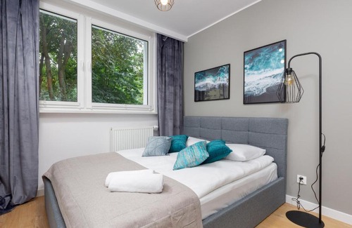 Bielany Apartamento | Beautiful Two-Bedroom Apartment Warsaw Bielany by Noclegi Renters