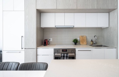 Downtown Montreal Condominio | Beautiful two bedroom condo with a jaccuzi