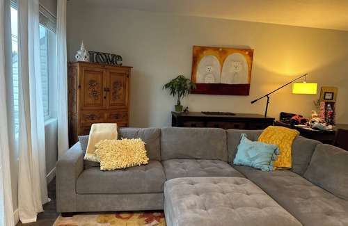 Neighbors Southwest Casa | Beautiful Upgraded 2-bedroom Townhome in ❤️ of the Village of Progress Ridge