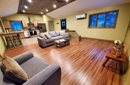 Tunkhannock Township Casa | Beautiful, quiet place in the woods