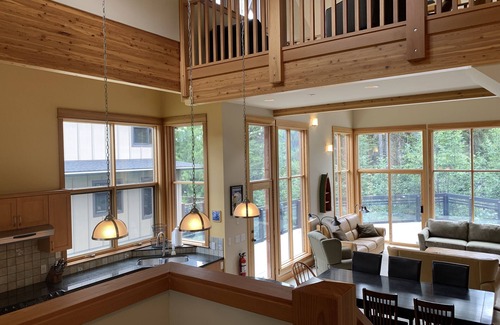 Sunburst Estates Casa | Beautiful Vacation Home | Ski-in/Ski-Out | Private Hot Tub | Fireplace