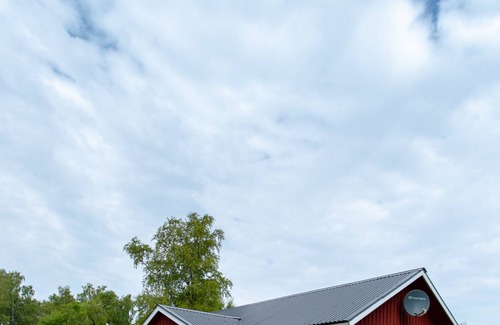 Halmstad Chalet De Esquí | Cozy holiday home near Halmstad in western Sweden with a dog