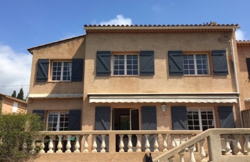 Cabasson Villa | Maravillosa villa con piscina, ubicada en unos jardines tranquilos, cerca de la hermosa playa.