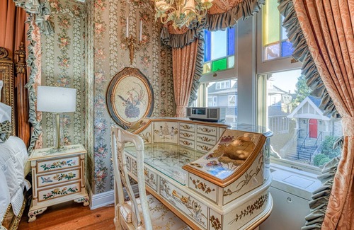 Cape May Casa | Beautiful Victorian Whole House Rental! Empress of Cape May