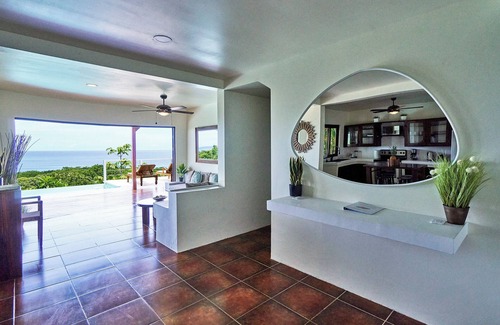 Playa Santa Teresa Casa | Hermosa villa con piscina infinita y vistas panorámicas - Casa Mango