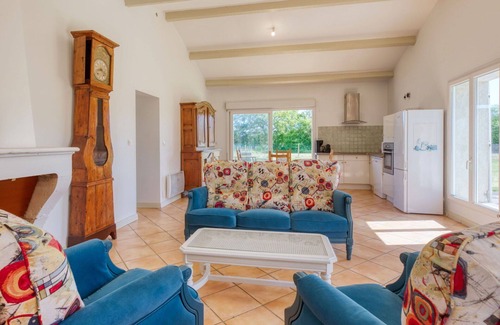 Gaillan-en-Medoc Casa | Maravillosa casa de vacaciones con WIFI, TV, terraza, mascotas permitida y aparcamiento