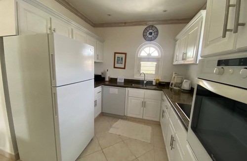 Mount Standfast Casa | Beautiful villa with cottage, private plunge pool and stunning sea views