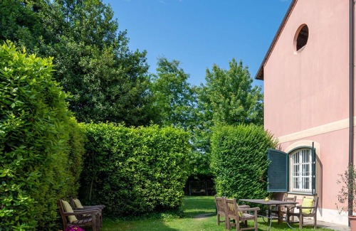 Fubine Villa | Maravillosa casa de vacaciones con WIFI, piscina, TV, patio, mascotas permitida y aparcamiento
