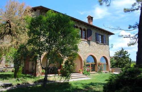 Palazzuolo Alto Villa | Hermosa Villa con piscina privada y jardín. Zona muy pintoresca y tranquila. Monte San