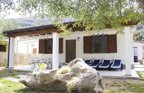 Perdepera Villa | Hermosa villa a 300 metros del mar