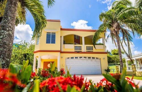 Puente Villa | Hermosa villa de 4100 pies cuadrados con WiFi, mira nuestro video, contacta para conocer la disponibilidad