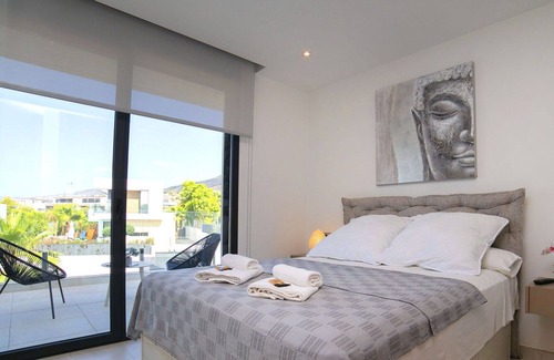 Finestrat Casa | Beautiful villa for 6 guests with WIFI, private pool, A/C, TV and terrace
