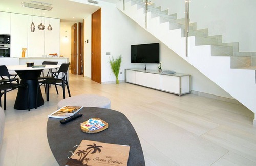 Finestrat Casa | Beautiful villa for 6 guests with WIFI, private pool, A/C, TV and terrace