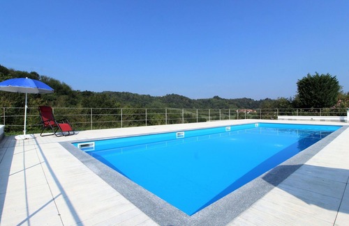Brozolo Casa | Preciosa casa de vacaciones con piscina privada, WIFI, TV, veranda, vista panorámica, aparcamiento