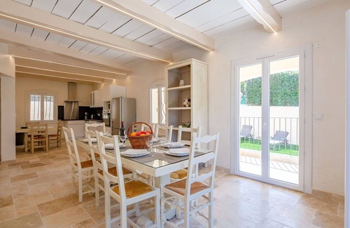 Bauduen Casa | Preciosa casa de vacaciones con WIFI, TV, terraza, mascotas permitida y aparcamiento