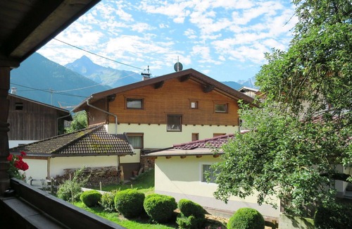 Schwendau Villa | Preciosa casa de vacaciones para 5 personas con WIFI, TV, balcón y aparcamiento