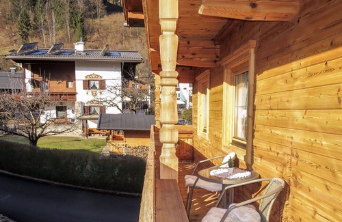 Schwendau Villa | Preciosa casa de vacaciones para 5 personas con WIFI, TV, balcón y aparcamiento