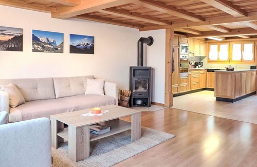 Innertkirchen Villa | Casa de vacaciones con WIFI, TV, terraza, mascotas permitida, vista panorámica, aparcamiento