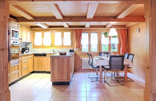 Innertkirchen Villa | Casa de vacaciones con WIFI, TV, terraza, mascotas permitida, vista panorámica, aparcamiento