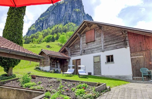 Innertkirchen Villa | Casa de vacaciones con WIFI, TV, terraza, mascotas permitida, vista panorámica, aparcamiento