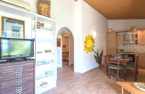 Pescia Fiorentina Villa | Toscana. hermosa villa con jardín (6/8), cerca del mar