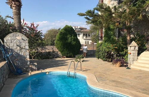 Sarigerme Casa | Hermosa villa en la ubicación superior de la ladera con hermosas vistas al mar