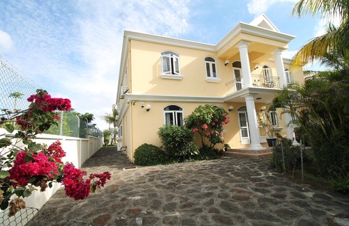 Pereybere Villa | Villa de lujo cerca de la playa de Pereybere con piscina privada