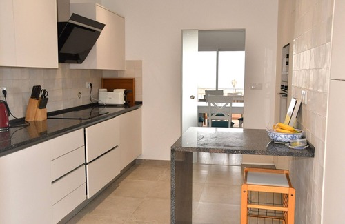 Luz Villa | Hermosa villa con piscina privada, fabulosas vistas al mar, a pie de la playa
