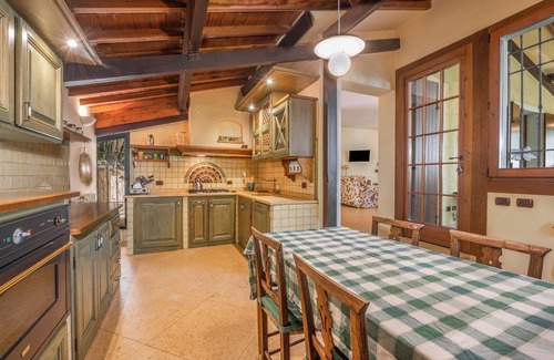 Costermano Villa | Beautiful villa with private garden and pool