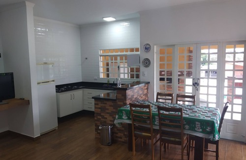 Sao Pedro Cabaña | Beautiful villa with pool in São Pedro-SP