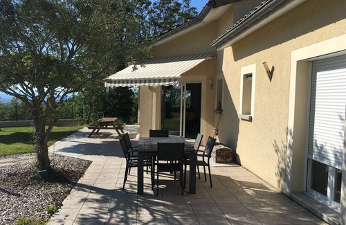 Marches Casa | Hermosa villa con piscina a los pies de los vercors